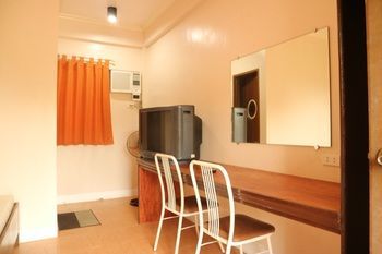Mayon View Garden Apartelle & Restaurant Legazpi Exterior photo